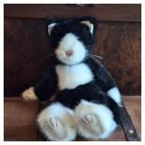 Boyds Tuxedo Cat