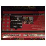 New 46 Pc Tool Set
