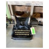 Early 1900s Oliver batwing typewriter