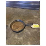 Cast-iron 6 1/2 inch skillet Taiwan