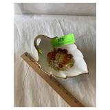 Vintage leaf shaped dish. Crown Devon England.