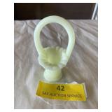 Fenton mini basket about 4 inches tall has
