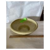 Mid 1900s Gilmore pottery planter bowl number 270