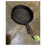 Cast-iron skillet 8 inches