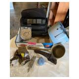 Box of assorted vintage items