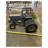 ERTL Ford 1960 diecast toy tractor vintage