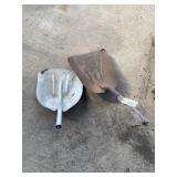 Coal shovel and snow shovel