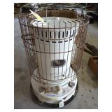 Dyna-Glo kerosene heater, 27x16 in, comes with