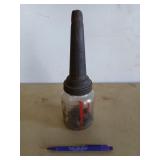 Gargoyle Mobiloil "B" oil spout on glass "fluff"