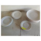 20 assorted plates, including Royal Norfolk,