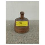 4 inch butter mold with decorative flower motif