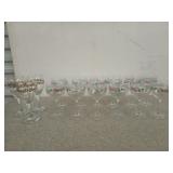 12 Corelle Coordinates "Callaway holiday ribbon"