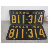 Pair of matching Texas 1941 license plates