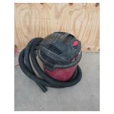4 gallon bulldog shop-vac, works