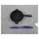 Lodge #7 Cracker Barrel cast iron