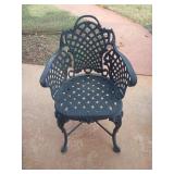 Cast aluminum outdoor chair