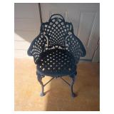 Cast aluminum outdoor chair