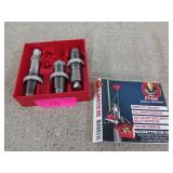 Lee PaceSetter dies, 300 win Magnum