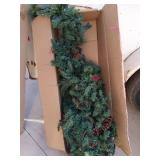 12 ft pre-lit Christmas garland with