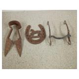 Assorted metal decor