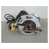 Porter-Cable 15 amp 7 and 1/4 in circular saw,