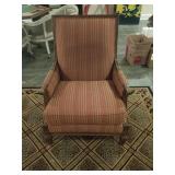 32-in padded arm chair