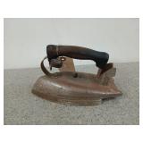 9 inch electric iron with wooden handle, no cord