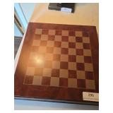 Wood chess / checkers set .