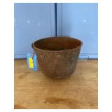 Cast iron 3 footed Kettle 8 in Kettle 8 in