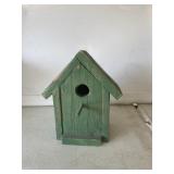 Wooden birdhouse 8x7 x3 in
