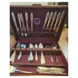 61 pc set community plate ware in wood chest