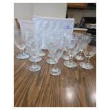 12 glass Stanmore and storage box