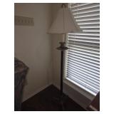 4ft Floor lamp with one bulb