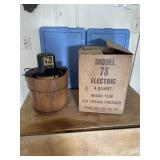 4 qt wood ice cream freezer w/ original box