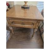 Oak lamp table by Sienna 20 x 23 x 28 *