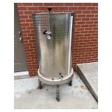 Variable Capacity 300 L Wine Tank, Stainless Steel