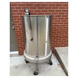 Variable Capacity 250 L Wine Tank, Stainless Steel