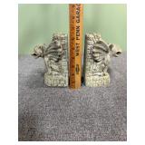 Castle Bookends, Gargoyles