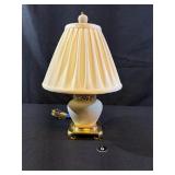 Vintage Lenox Quoizel Tracery Brass Footed Lamp
