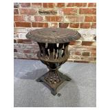 21" Iron Plantstand/ Planter