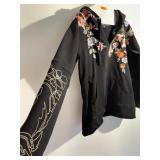 Talk of The Walk Embroidered Hooded Tunic Sz M