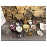 Collection of Vintage Kitchenwares & Decor