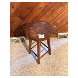 21.5" Round Top Woodem Stool