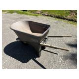 Rubbermaid Wheelbarrow