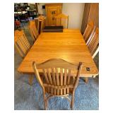 6 Ft Amish Oak Table w 6 Chairs