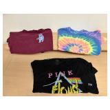 4 T-Shirts