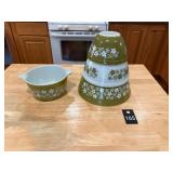 Pyrex Spring Blossom Nesting Bowls, Set of 4