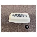 Pyrex Old Town Blue Blue Onion Covered Butter Dish