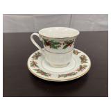 Truly Tasteful Fine China Porcelain Poinsettia Cup