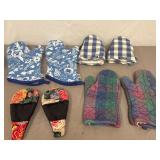Oven mitt/pot holders lot